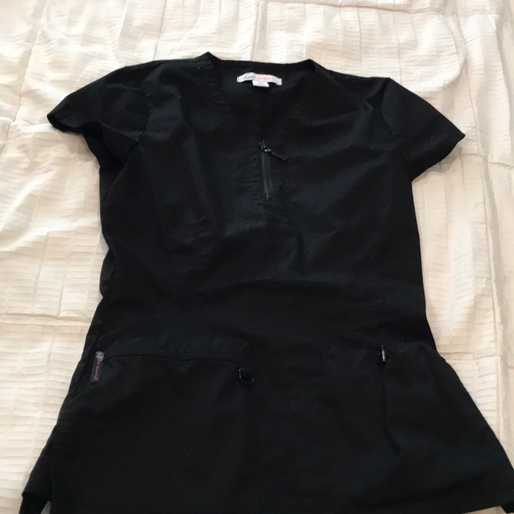 New without tags koi stretch scrub top